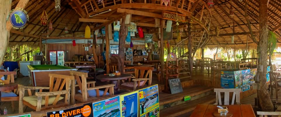 berdachter Restaurant-Bereich bei Porn's Bungalows auf Koh Chang